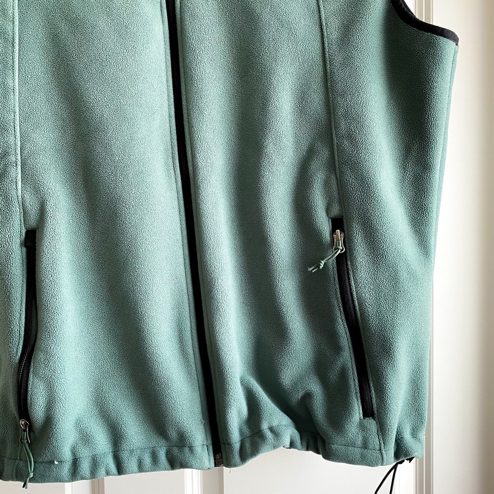 Columbia Men’s Vest - Picture 4 of 4